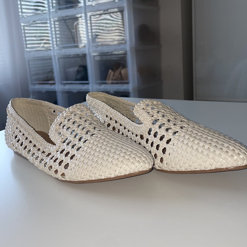 NWOB West Nine Woven hand crafted pointed flats - Size 8.5
